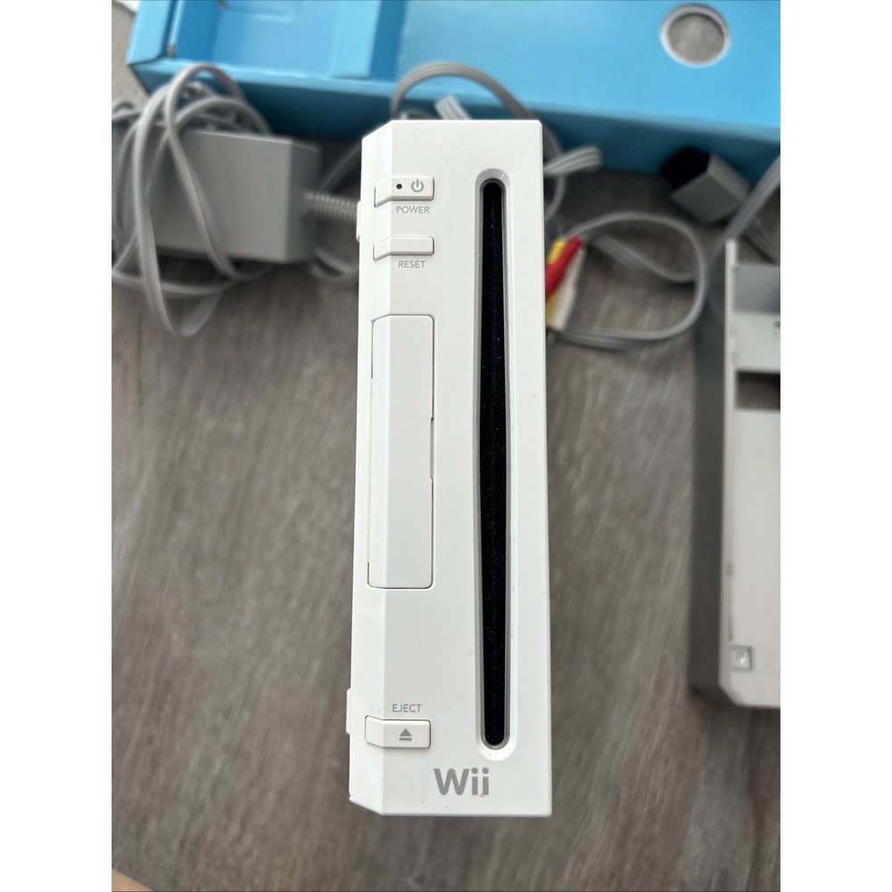 Nintendo Wii Video Game Console RVL-001 White **No Controller/motion Sensor* - Picture 3 of 10